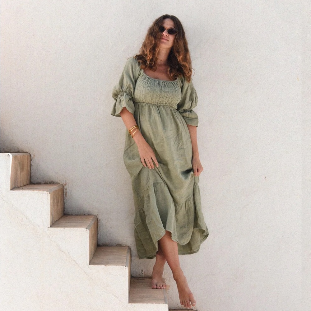THE DEIA DRESS // SAGE // BEACHWOOD the label - Picture 2 of 5